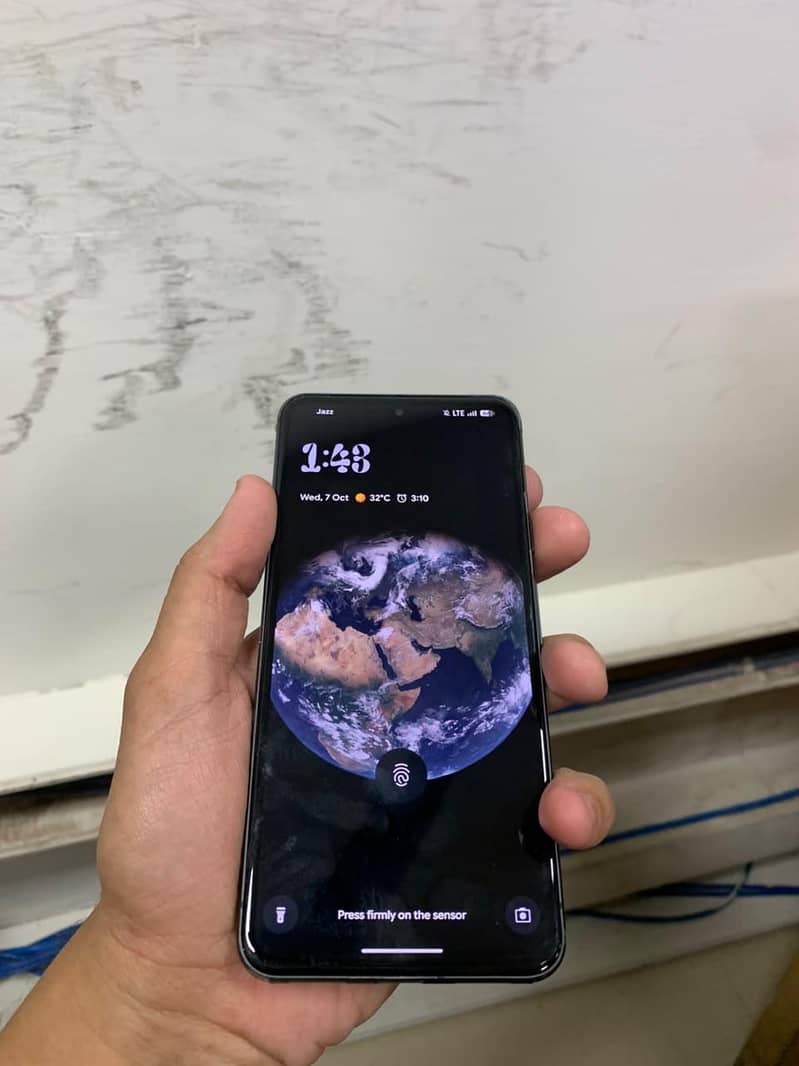 Google Pixel 8 4
