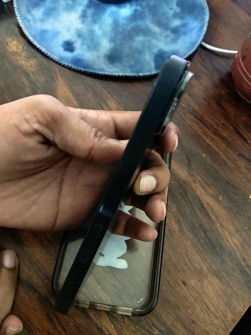 Apple iPhone 14 2