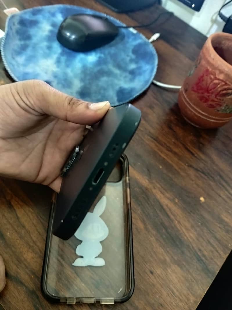 Apple iPhone 14 4