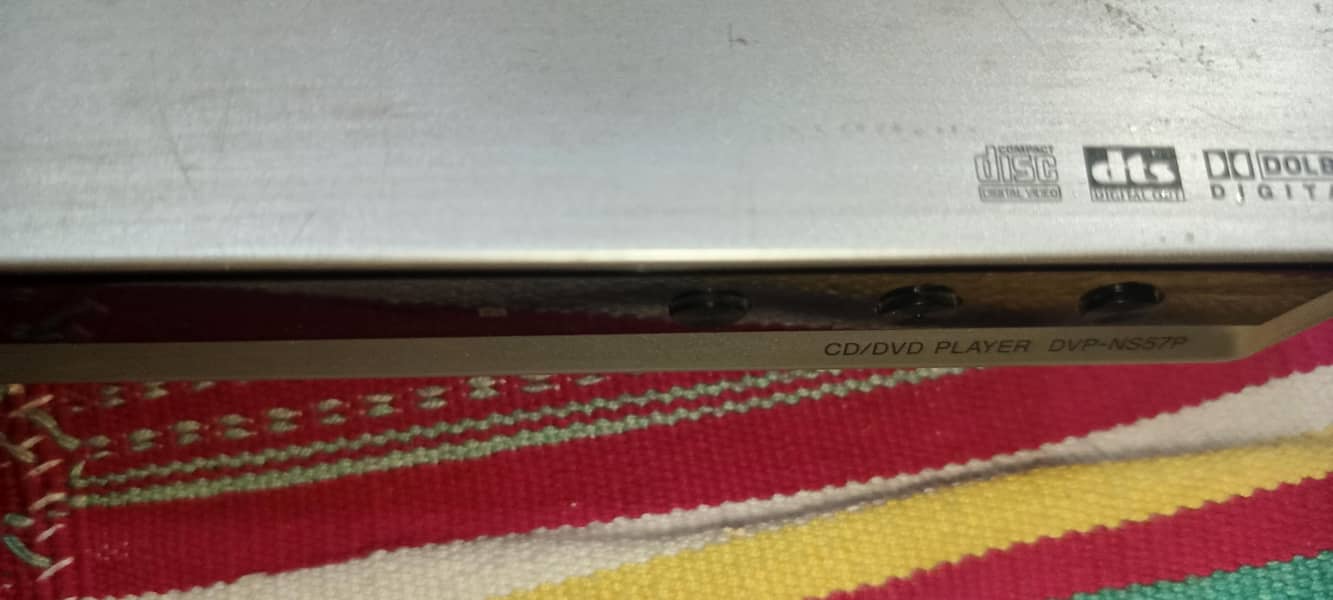 DVD&CD player 0