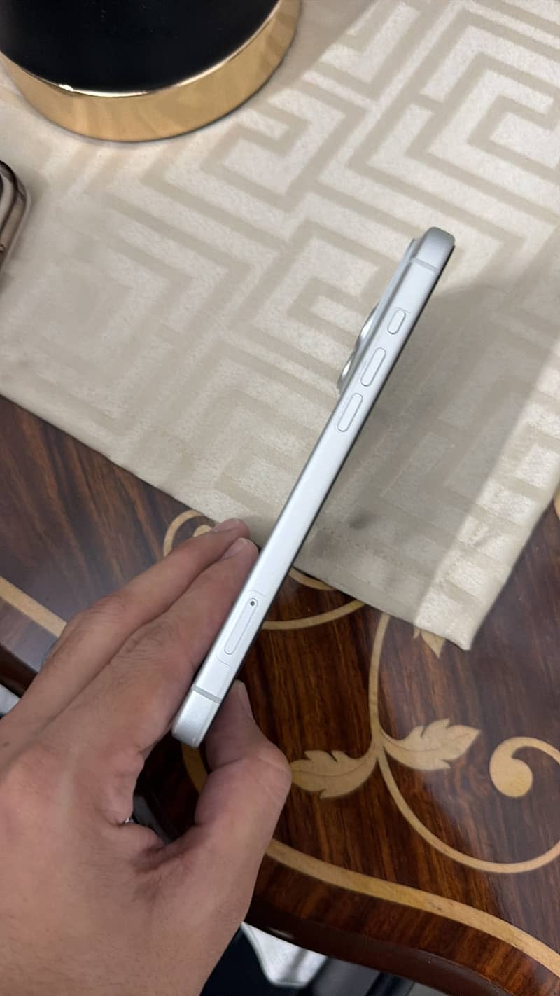 Apple iPhone 17 Pro Max 2