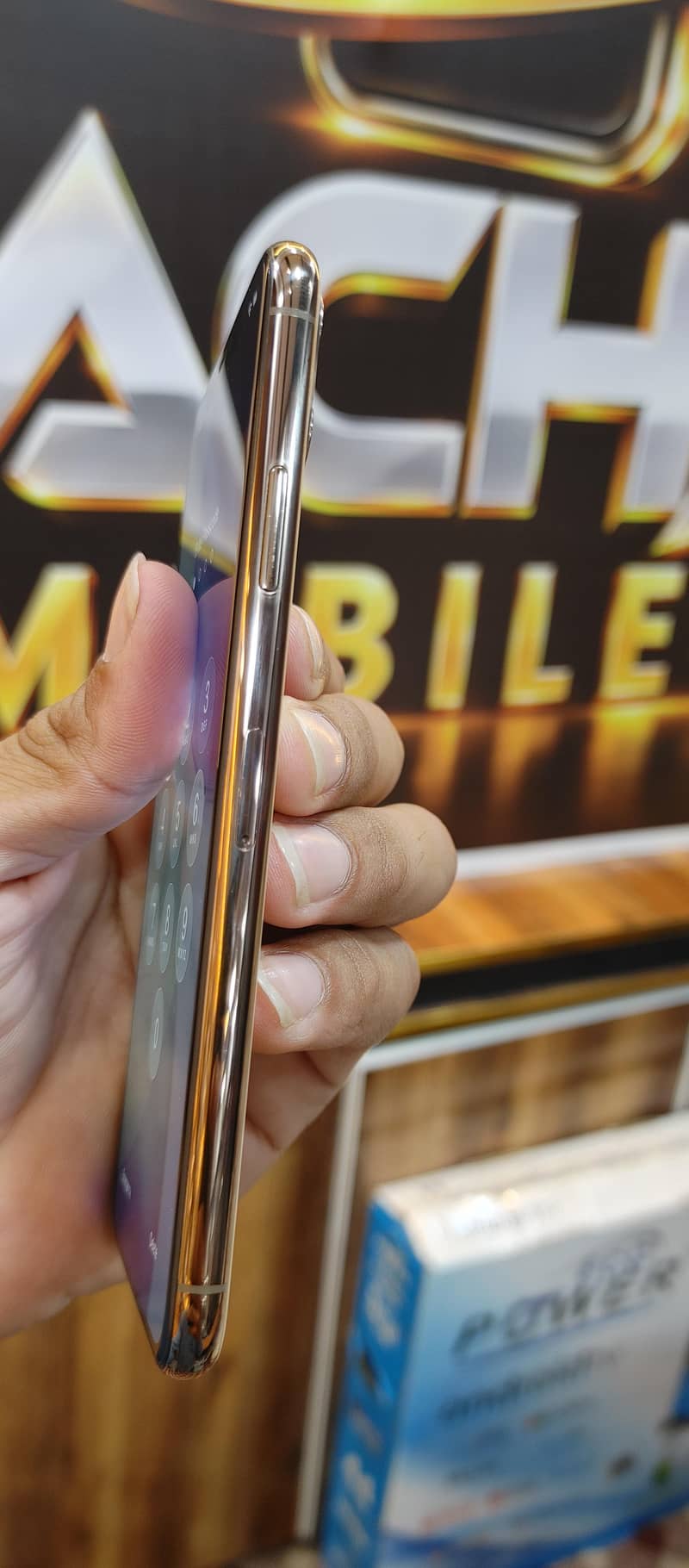 Apple iPhone 11 Pro Max 3