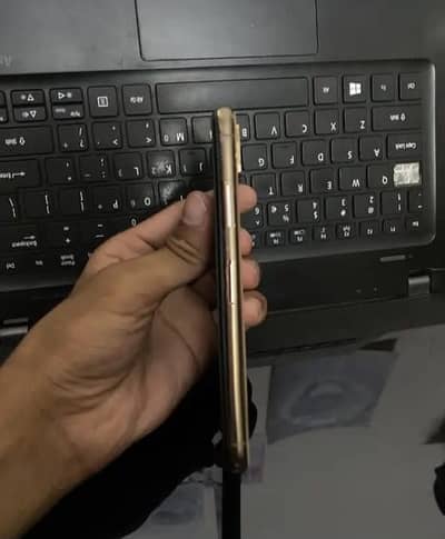 Apple iPhone XS