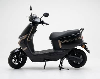 Revoo A11 Electric Scooter for Sale | Brand New Condition