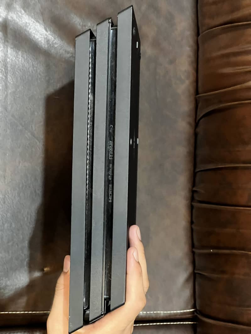 Ps4 pro 1 tb 3
