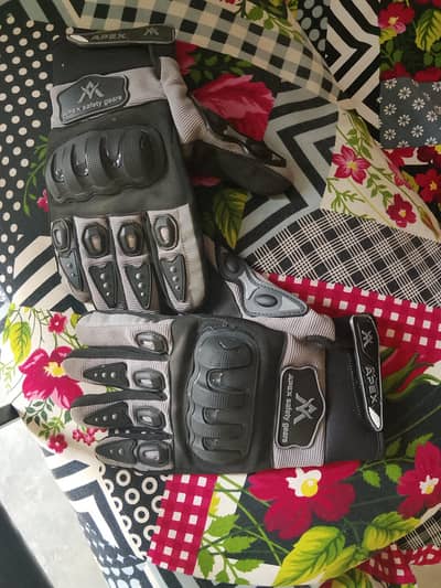 Apex safety gloves with phone operating option brand new