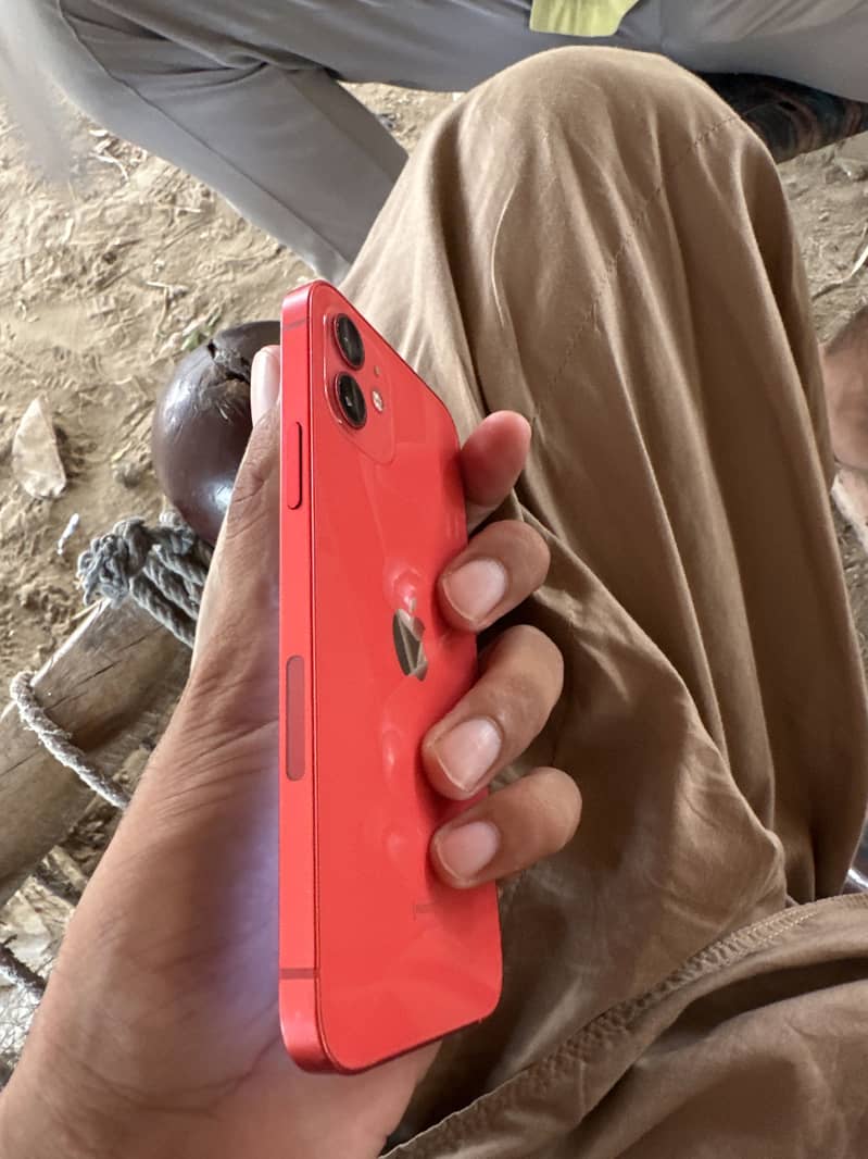 Apple iPhone 12 2