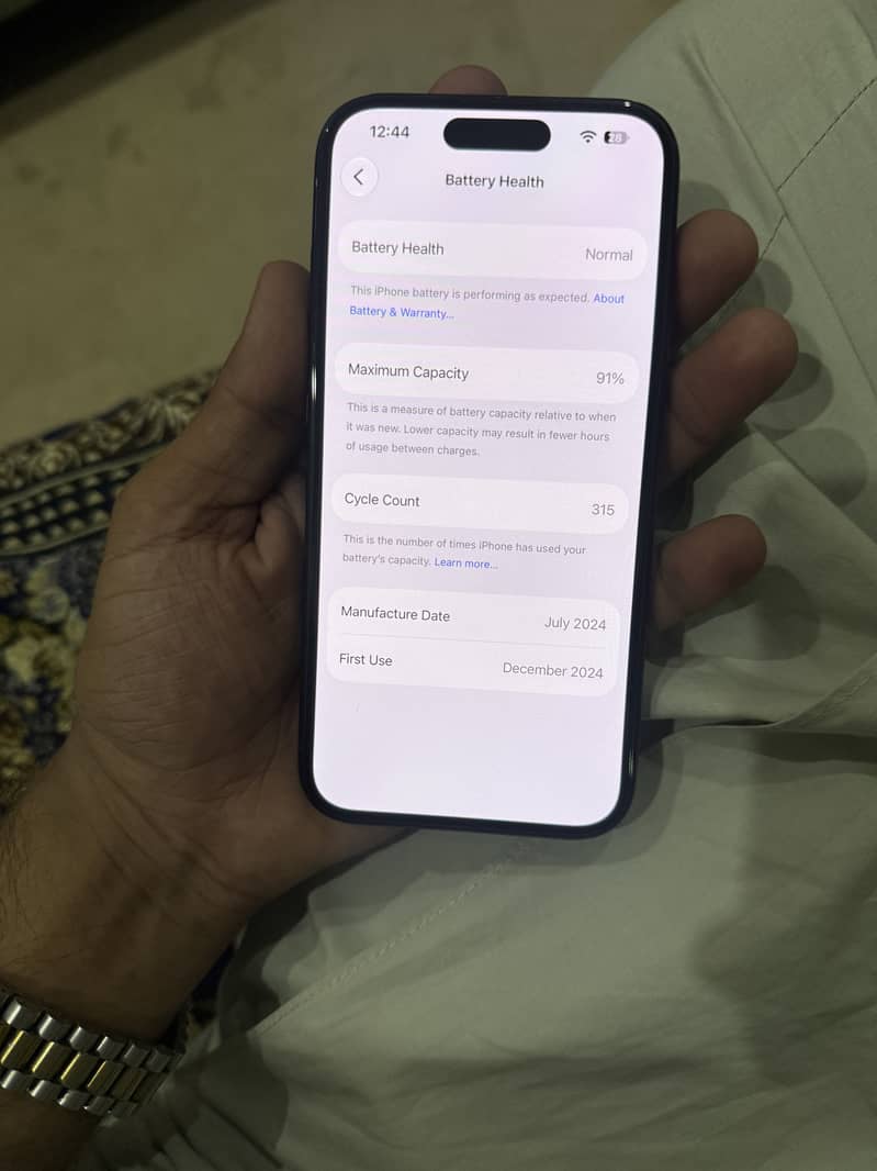 Apple iPhone 15 Pro 4