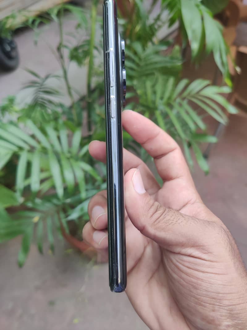 Xiaomi Redmi Note 14 Pro 4