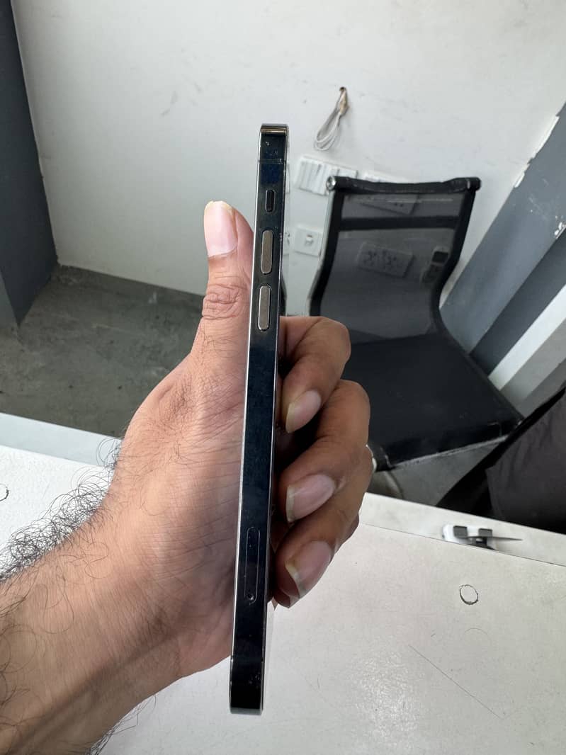 Apple iPhone 12 Pro 5
