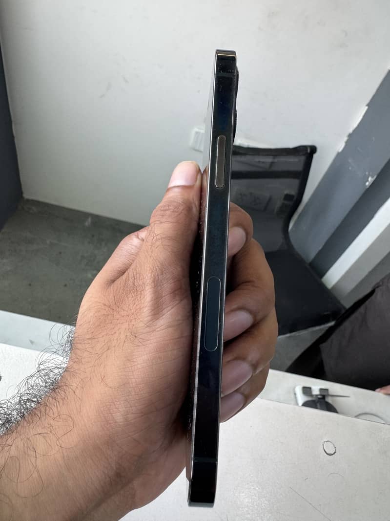 Apple iPhone 12 Pro 6