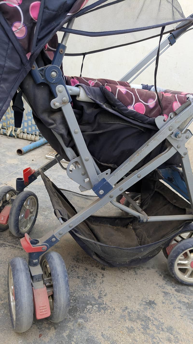baby cot 1