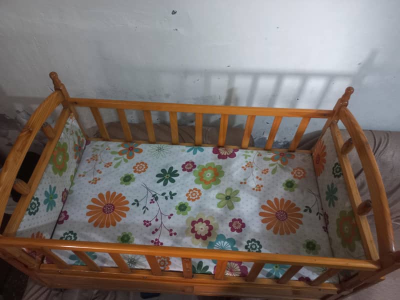 baby cot 1