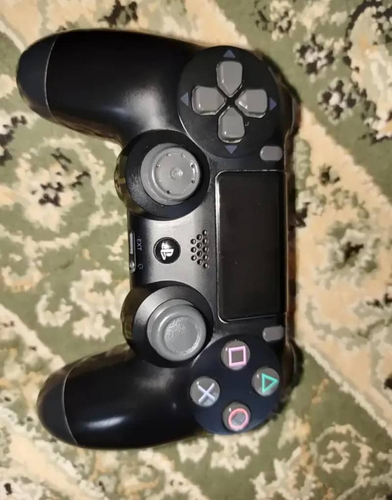 ps4 pro 1tb 3
