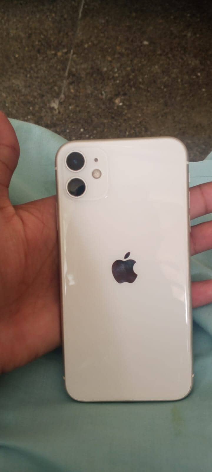 iPhone 11 0