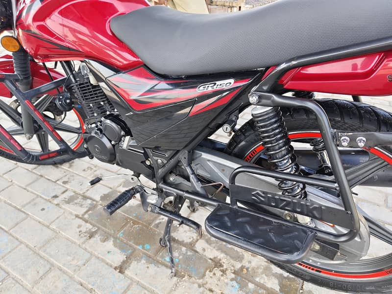 SUZUKI GR 150 2