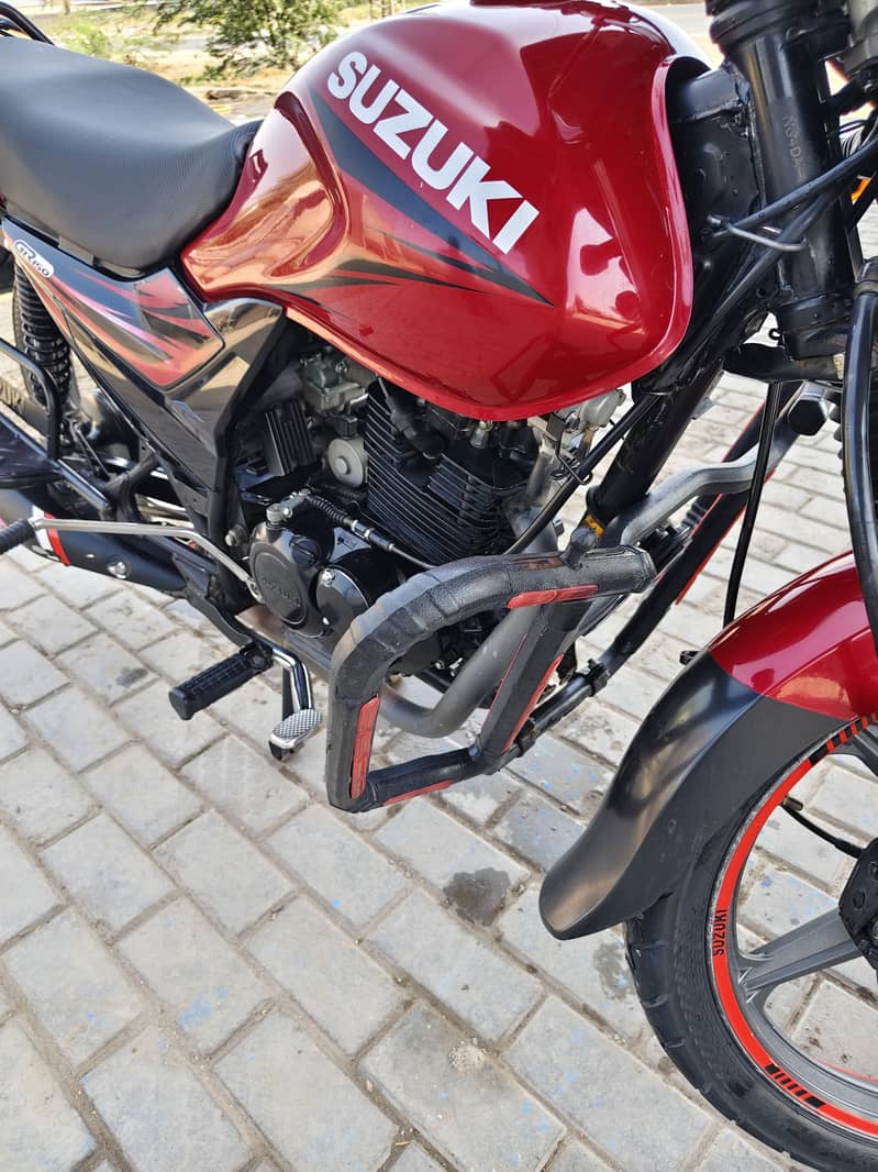 SUZUKI GR 150 6