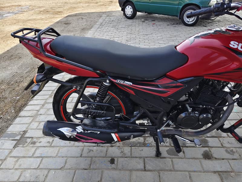 SUZUKI GR 150 7