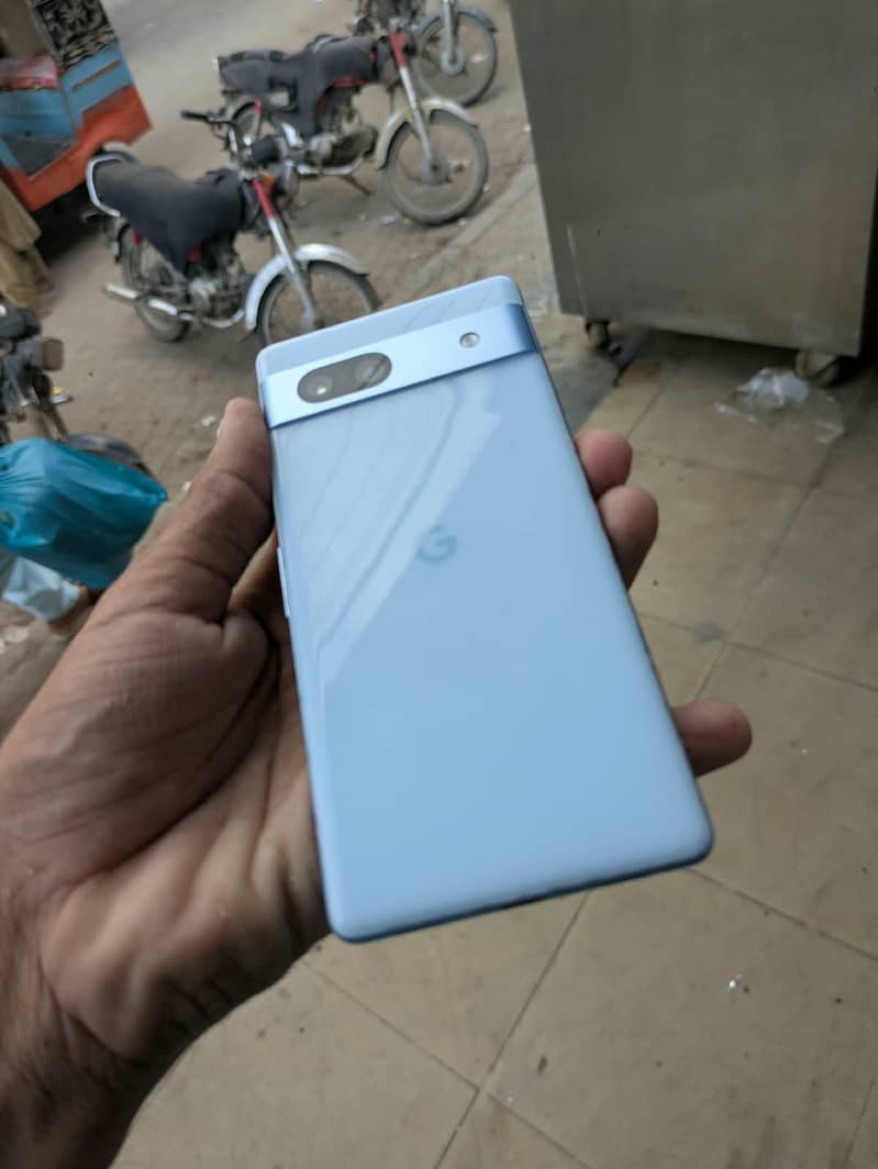 Google Pixel 7a 4