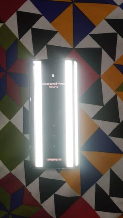 One Plus 8 8/128 GB
