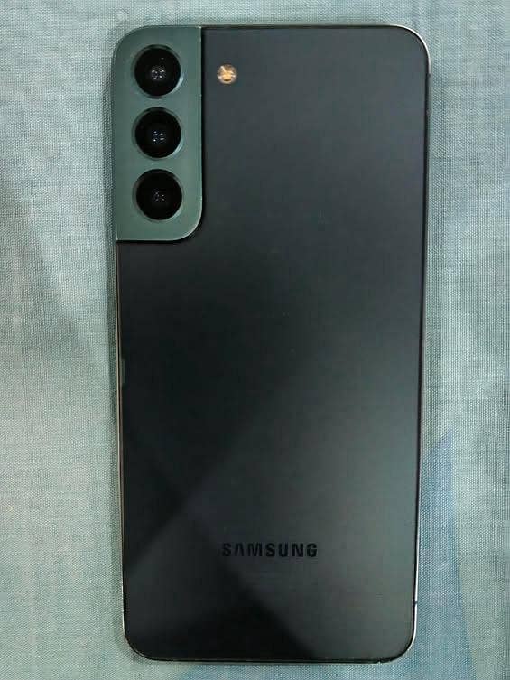 Samsung Mobile S22 Plus 0