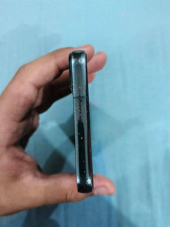 Samsung Mobile S22 Plus 4