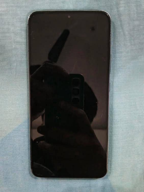 Samsung Mobile S22 Plus 6