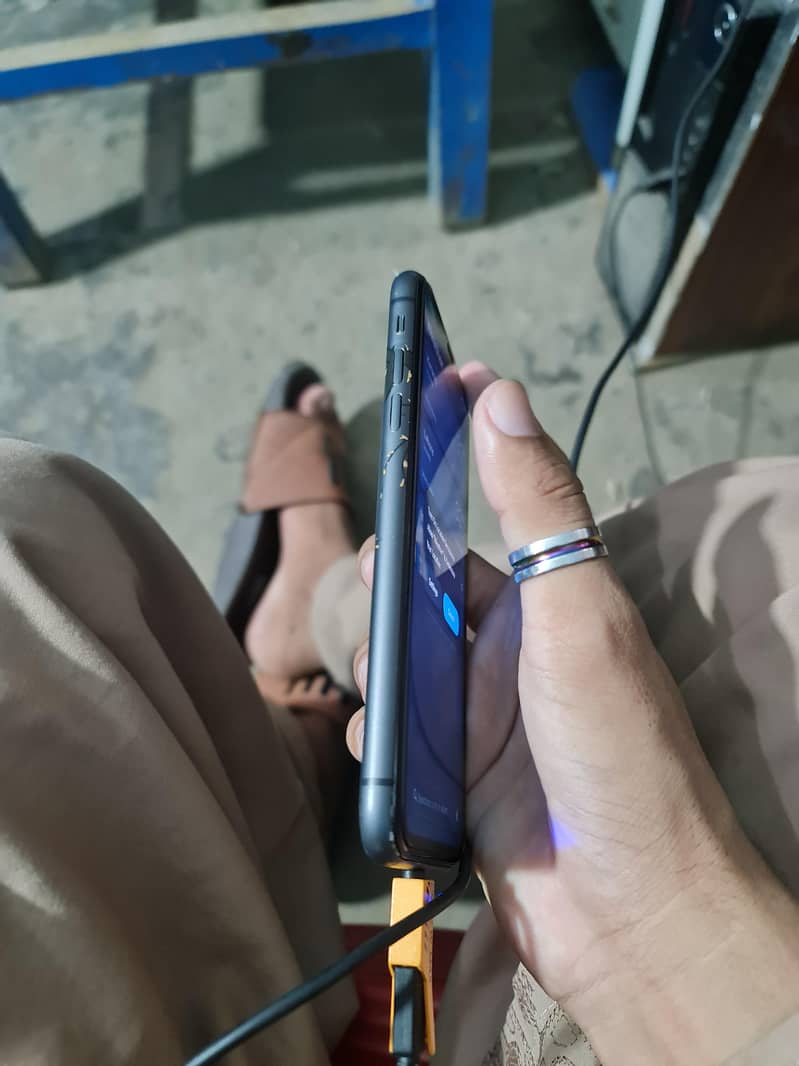 Apple iPhone 11 2