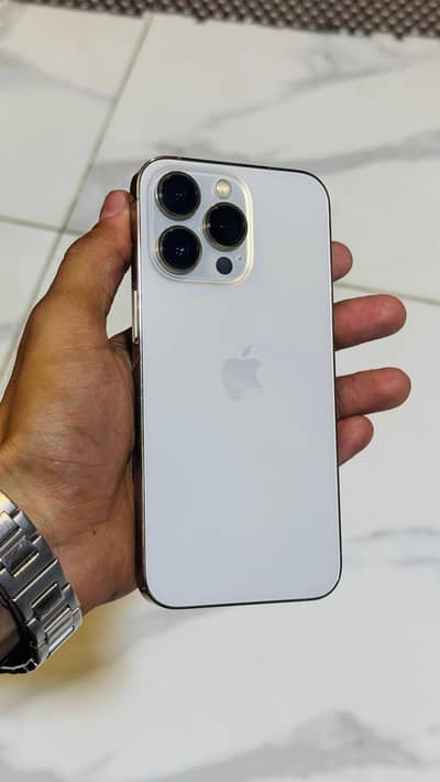 Apple iPhone 13 Pro