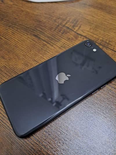 Apple iPhone SE