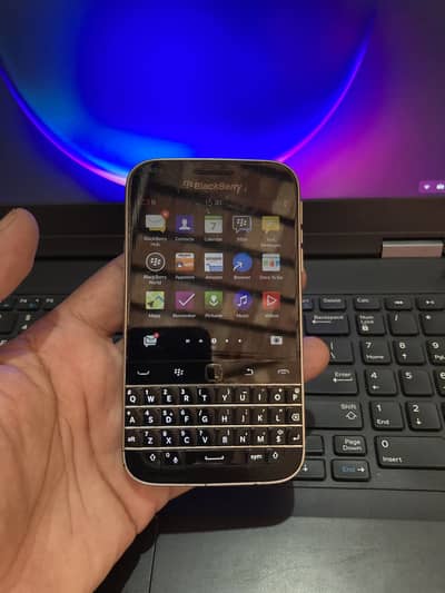 BlackBerry Classic – PTA Approved 4G LTE | Classic QWERTY Smartphone