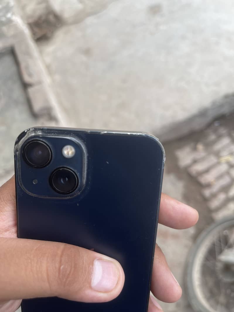 Apple iPhone 13 7