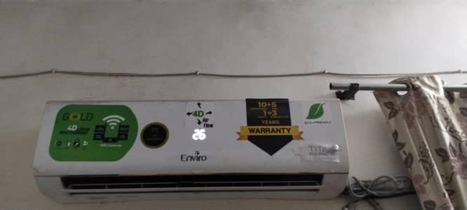 Good condition heat and cool inverter for sale