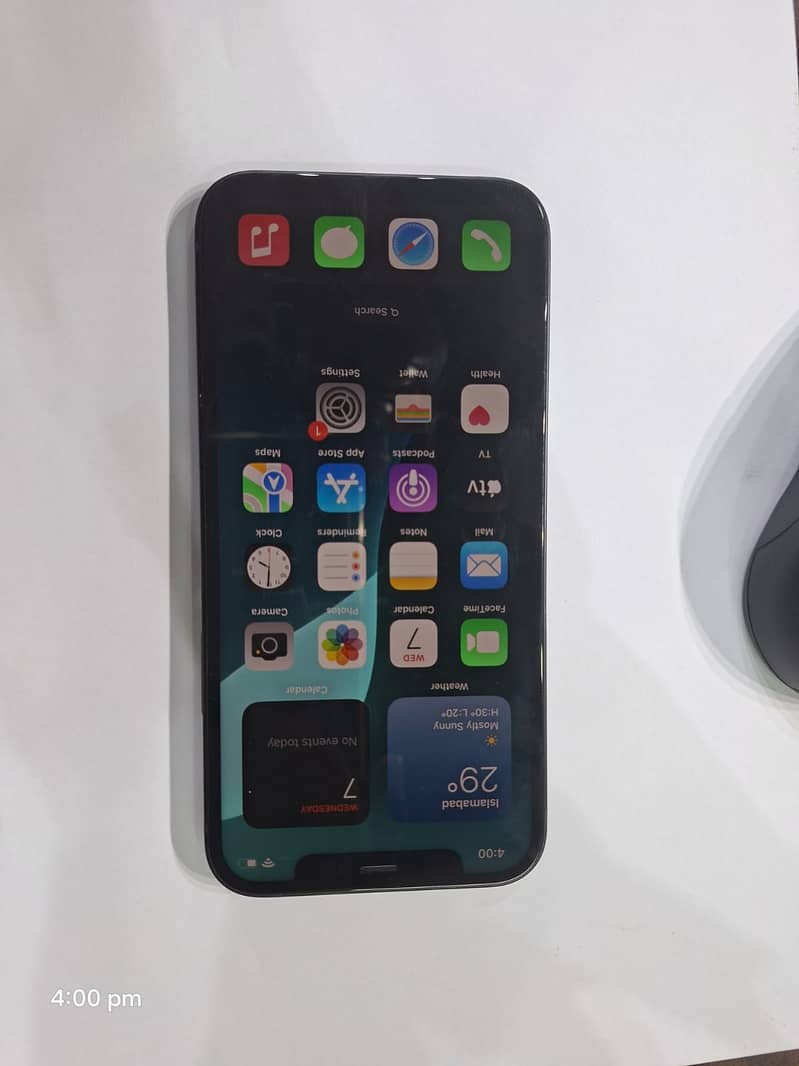 Apple iPhone 12 1