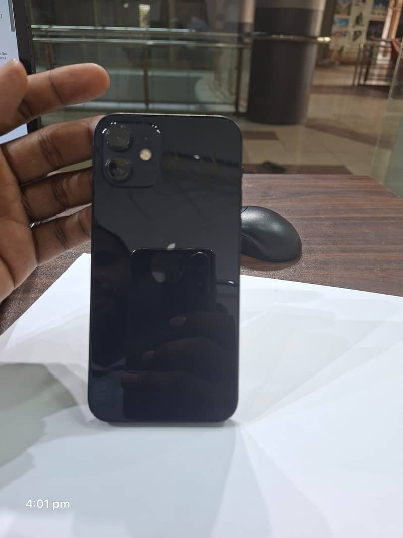 Apple iPhone 12 2