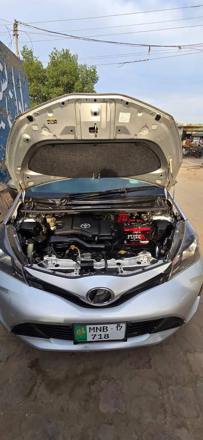 Toyota Vitz 2014
