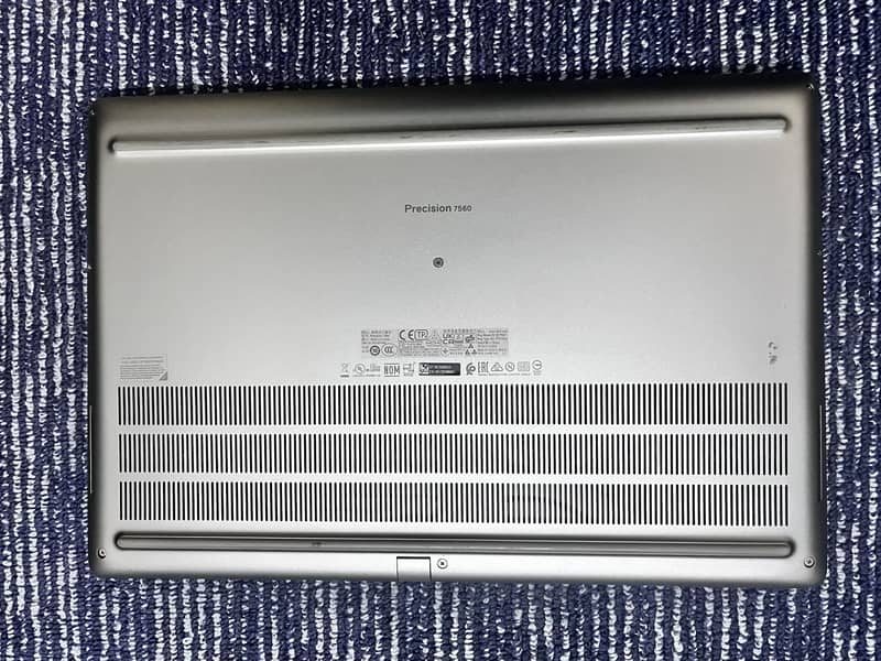 Dell Precision 7560 5
