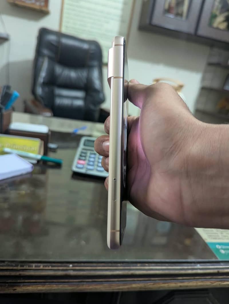 Google Pixel 8 2