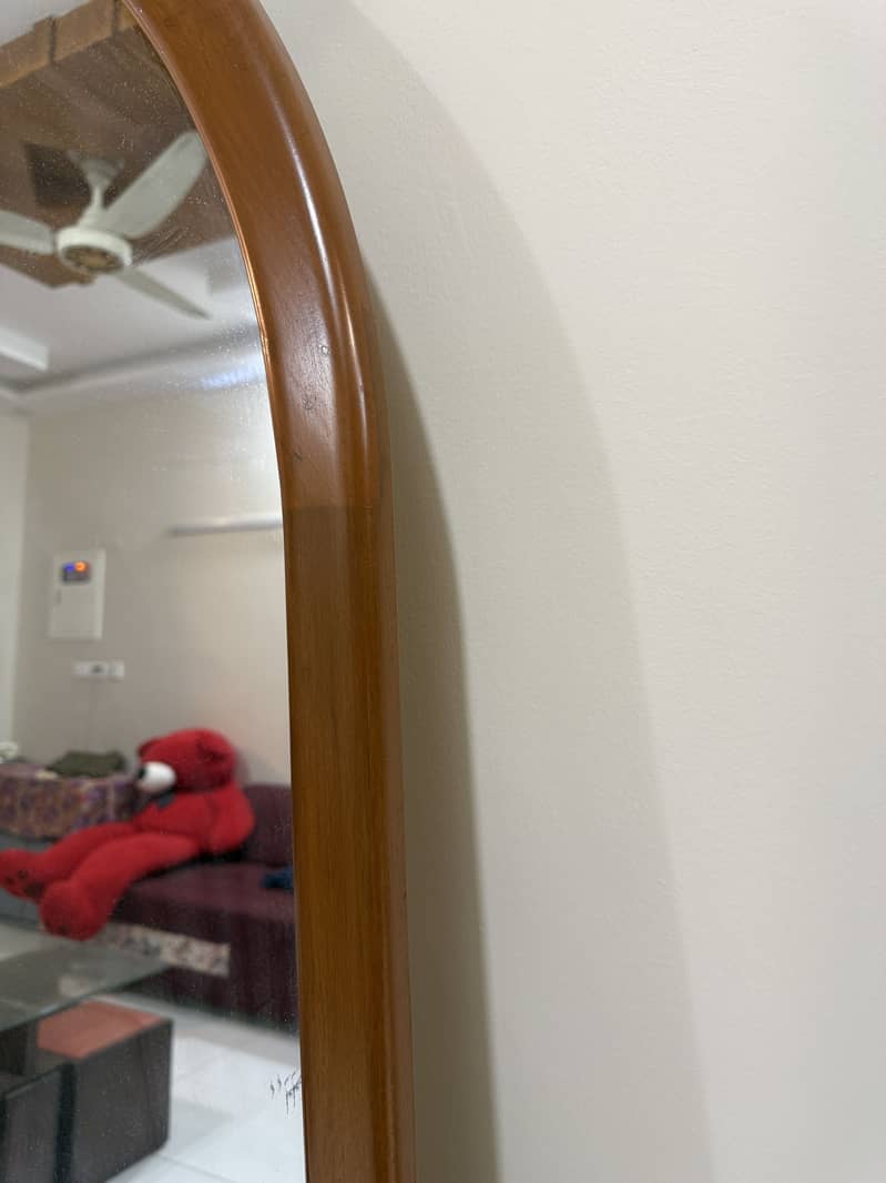 Long mirror 1