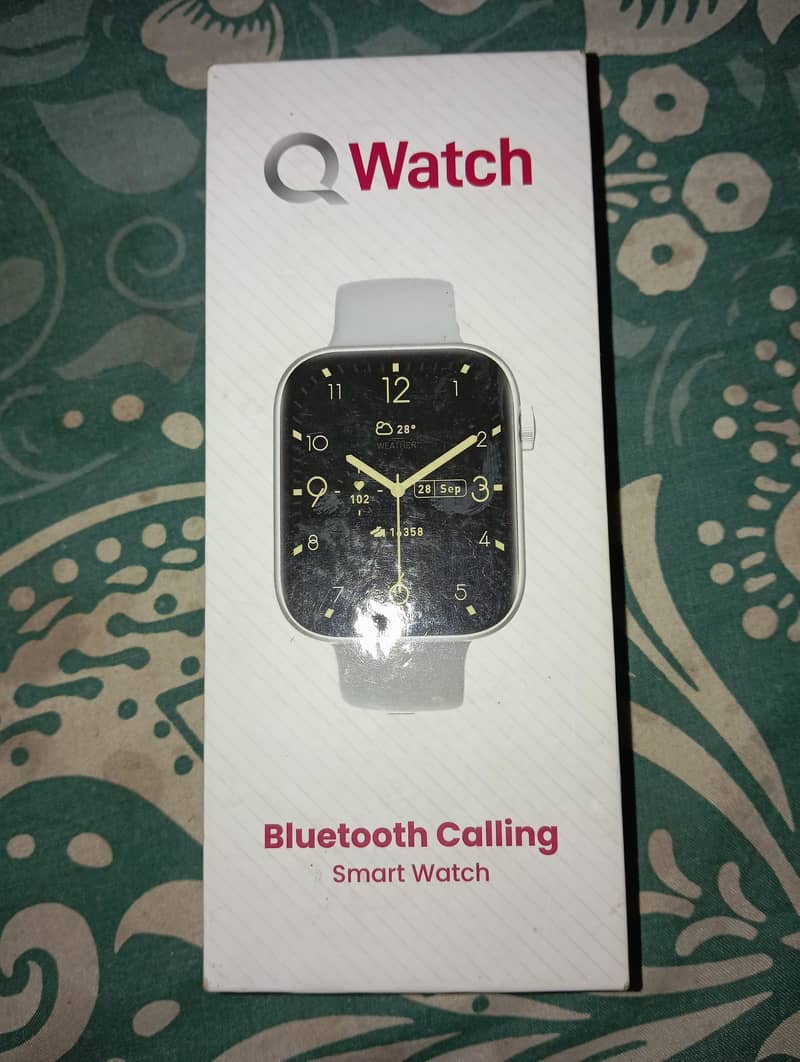 qmobile smartwatch silver color 0