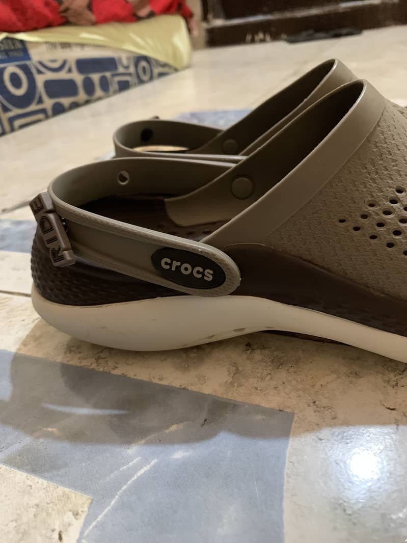 Crocs LiteRide Clogs - Comfortable & Light Weight 1