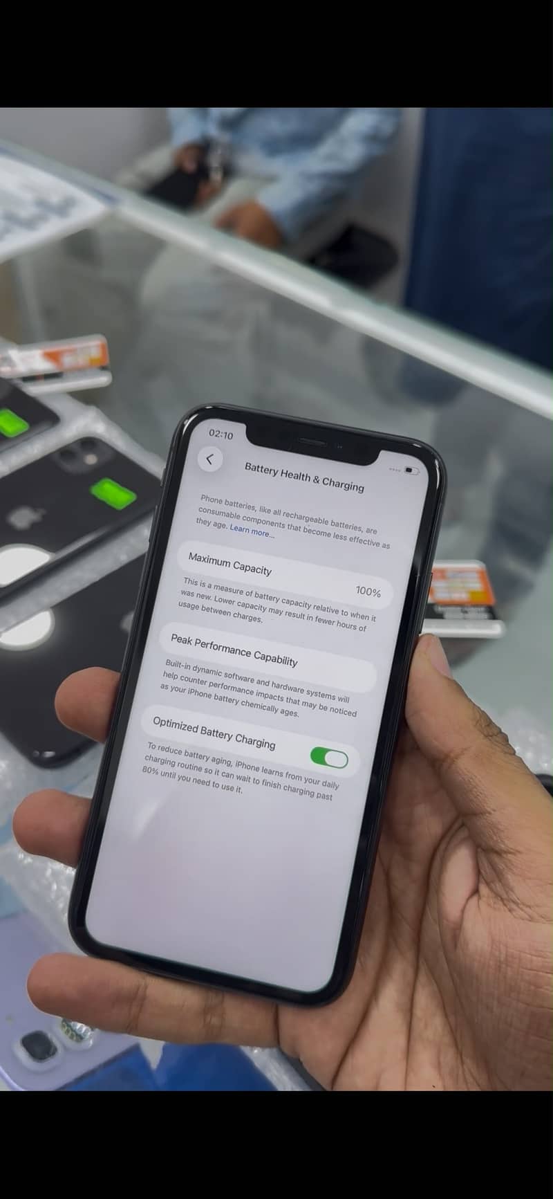 Apple iPhone 11 3