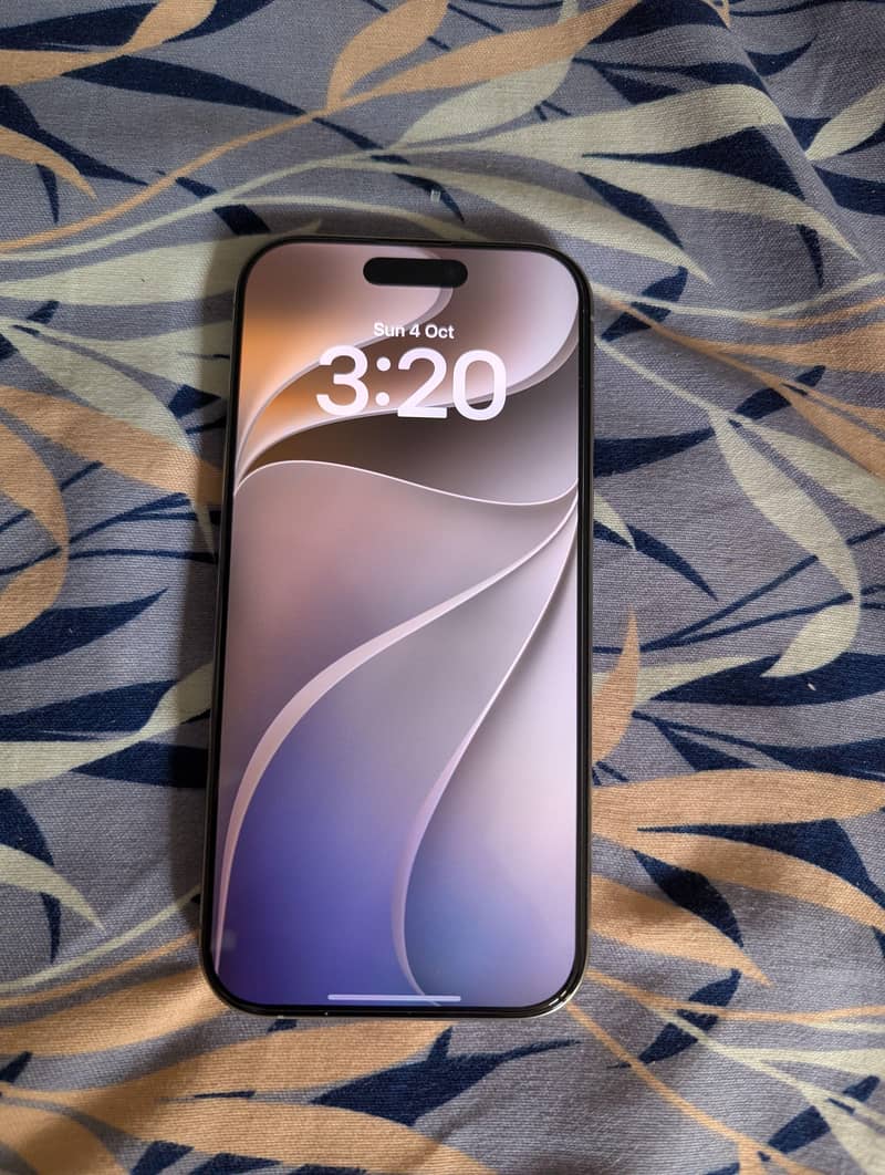Apple iPhone 16 Pro 4