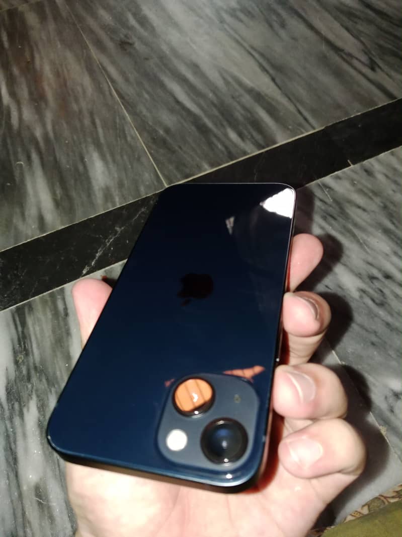 Apple iPhone 13 3