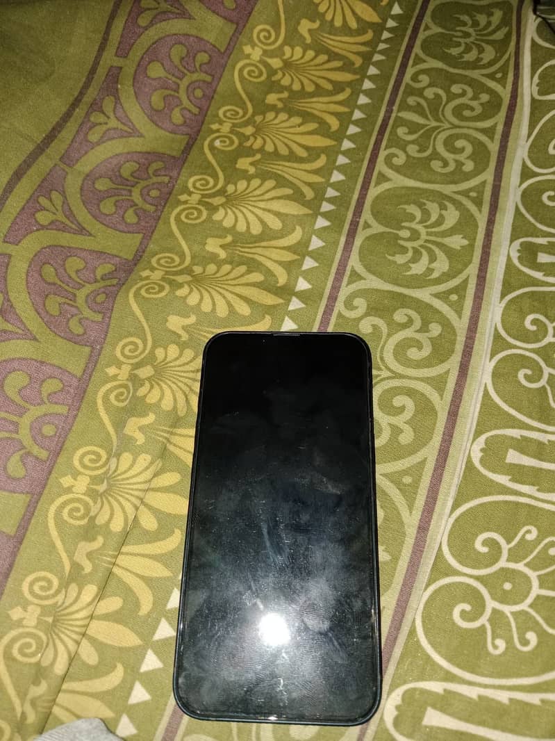 Apple iPhone 13 6