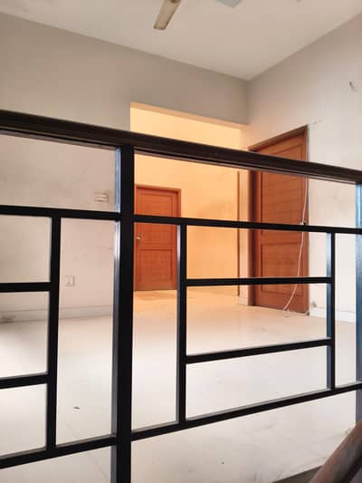 250 sq yards independent town house ground plus 1 constructed near shahra e faisal and razi road