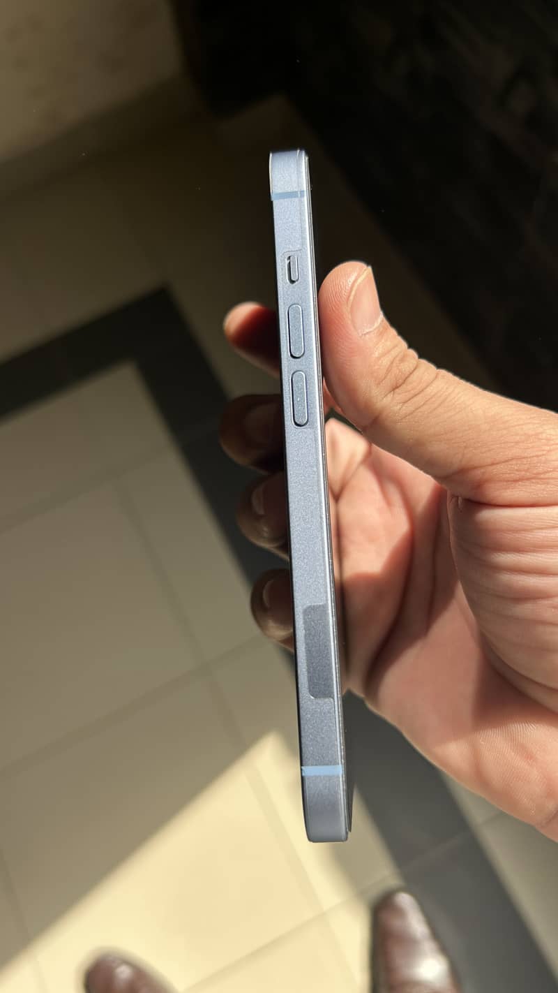 Apple iPhone 14 2