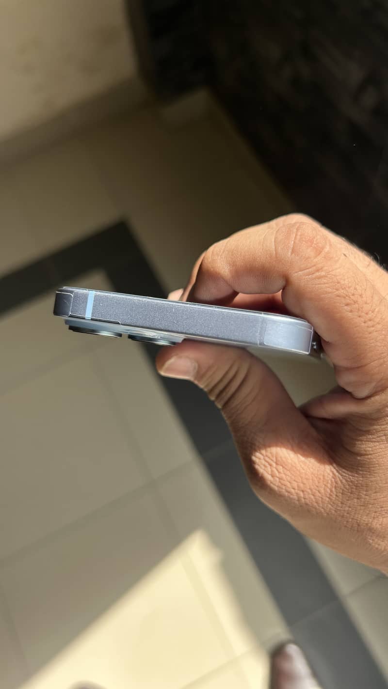 Apple iPhone 14 3