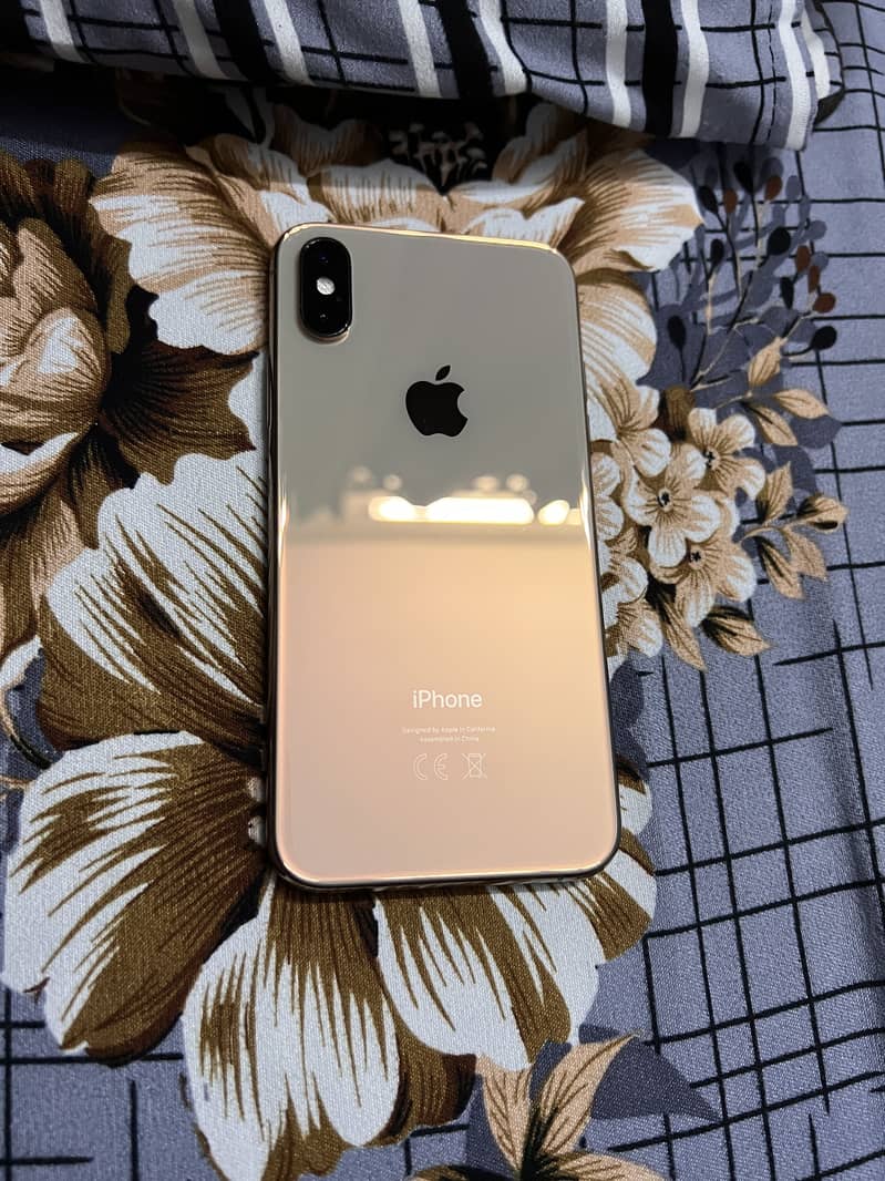 Apple iPhone XS 3