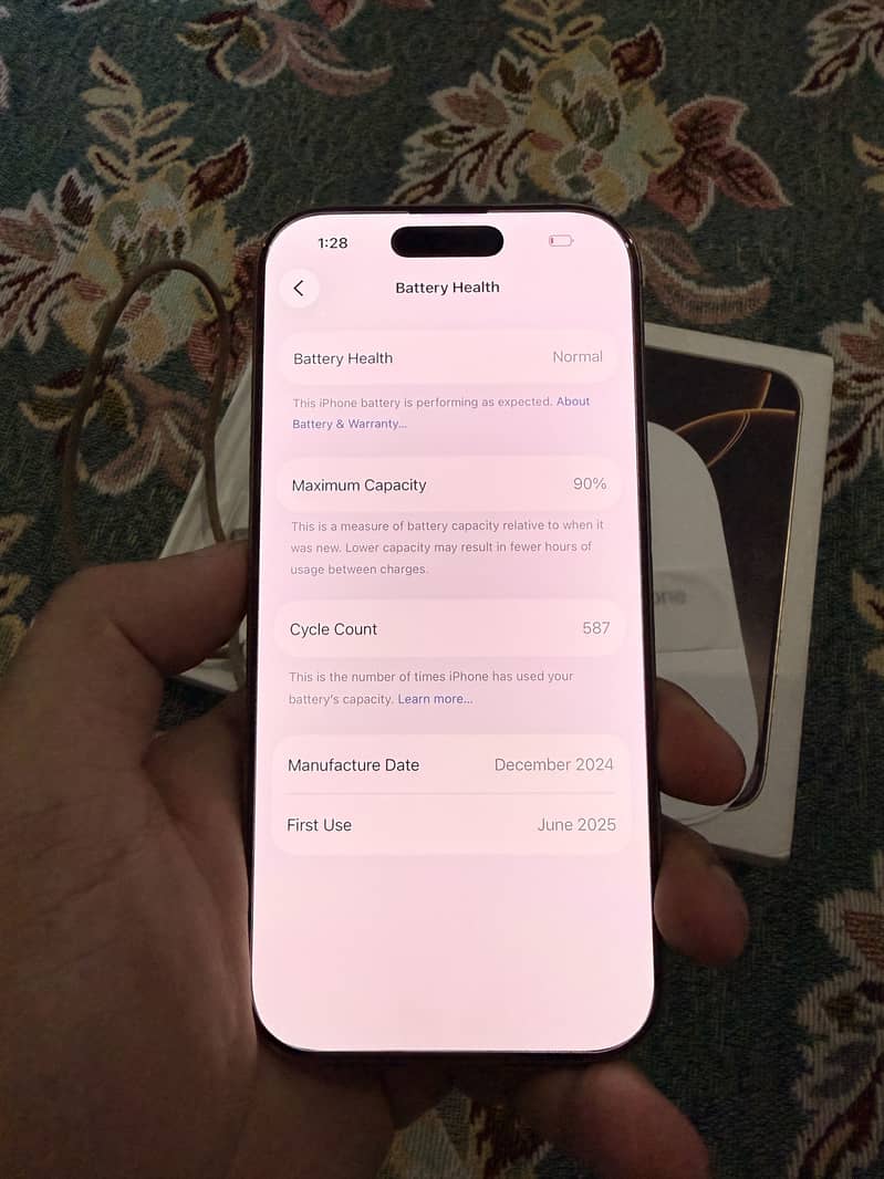 iPhone 16 Pro Jv 0